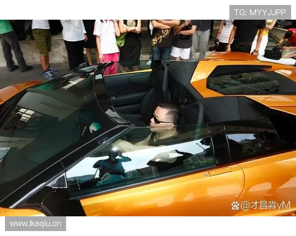 冯彦哲训练完直接去买豪车，跟我们朋友圈差距也太大了吧？