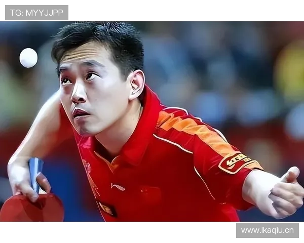 孔令辉赛场那股冷峻一看就是冠军，私下生活照却超接地气，看他家那些细节我差点把他和隔壁叔叔搞混